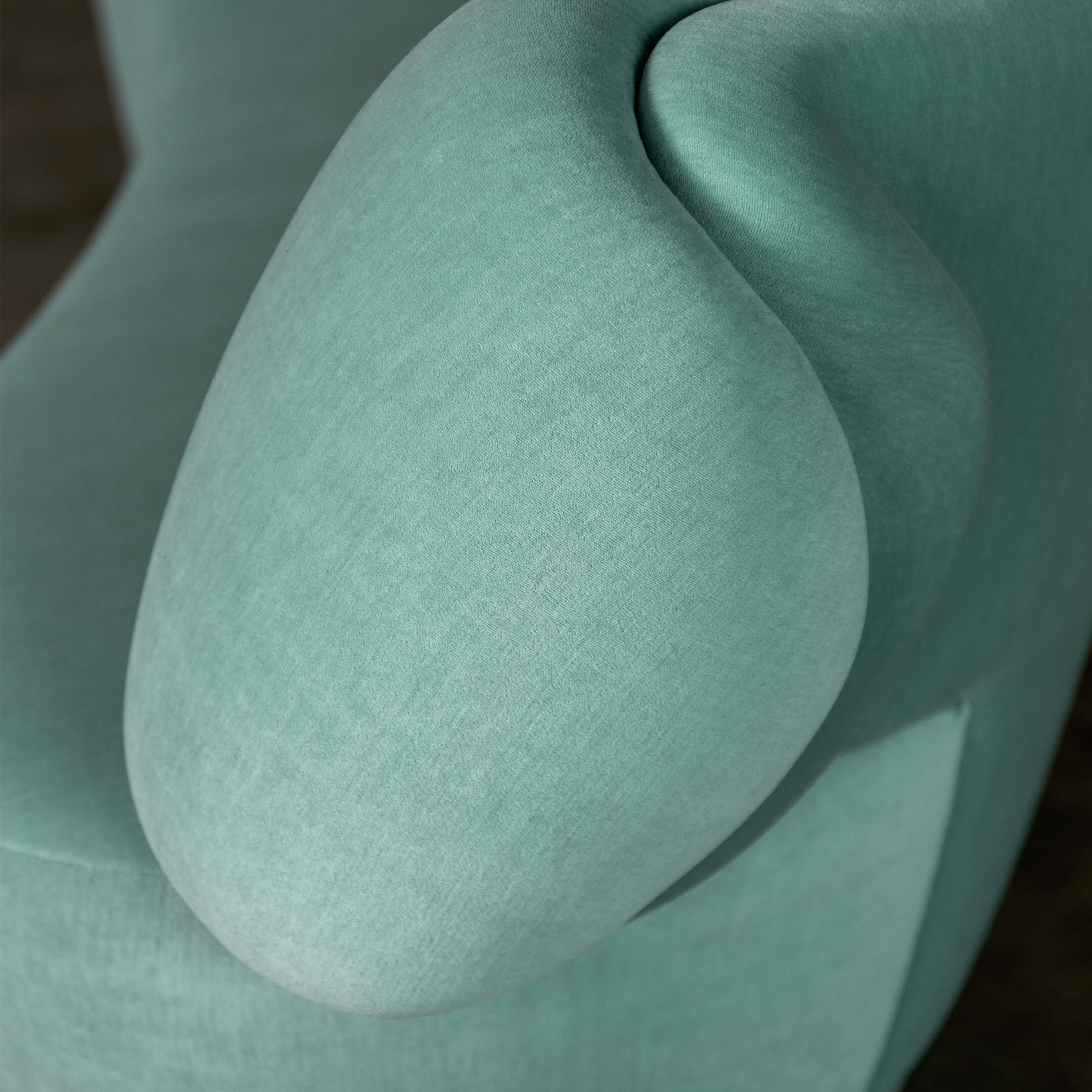 Royal_Stranger_Plump_Sofa_Gentle_933_11