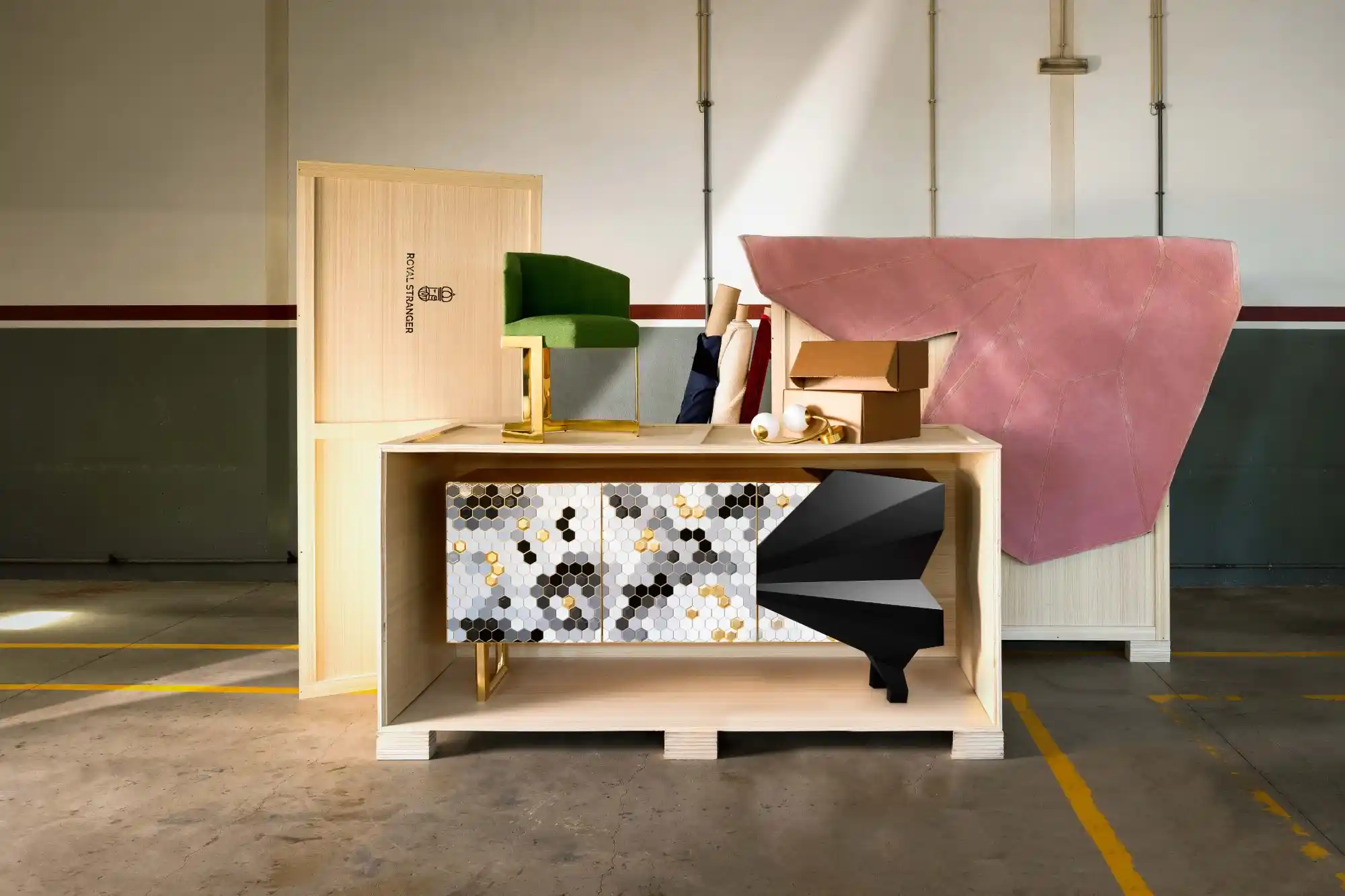 Royal_Stranger_Cenario_1_1 (Low)